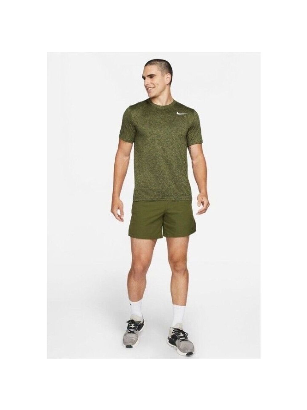 Nike Men’s Dri-Fit Seasonal Legend Fitness Green T-Shirt